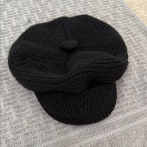 Black Knit Beret Hat